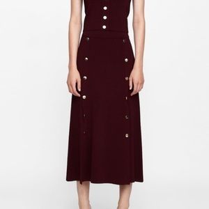 New Zara Midi Gold Button Burgundy Slit Pencil Skirt 2142/102